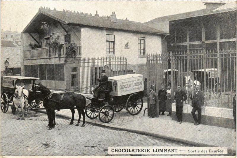 Carte postale ancienne Paris 13e Chocolaterie Lombart Sortie des Ecuries à Paris 13e