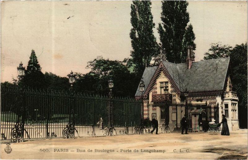Carte postale ancienne Bois de Boulogne - Porte de Longchamp à Paris 16e
