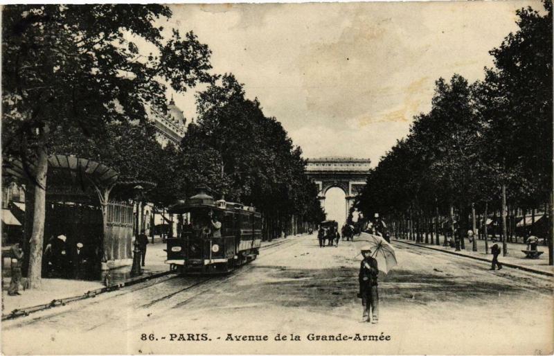 Carte postale ancienne Avenue de la Grande-Armée à Paris 16e