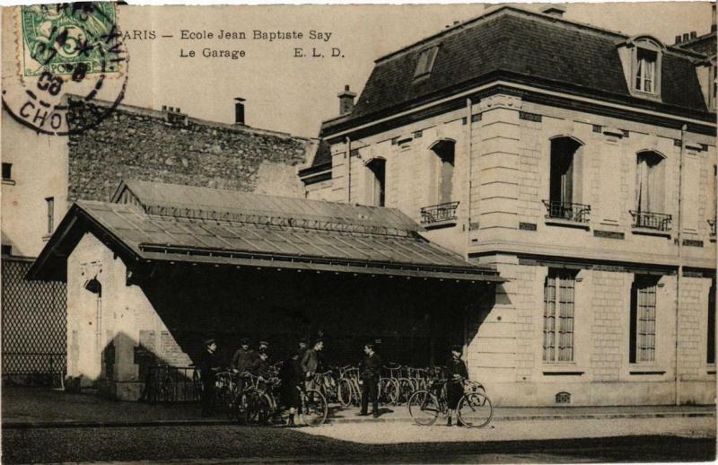 Carte postale ancienne Ecole Jean Baptiste Say - Le Garage à Paris 16e