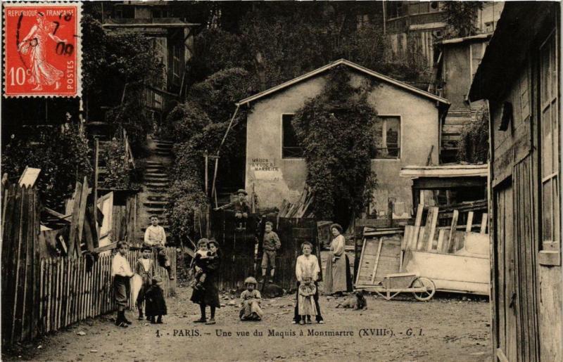 Carte postale ancienne Une vue du Maquis à Montmartre à Paris 18e
