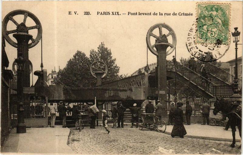 Carte postale ancienne Pont levant de la rue de Crimée à Paris 19e