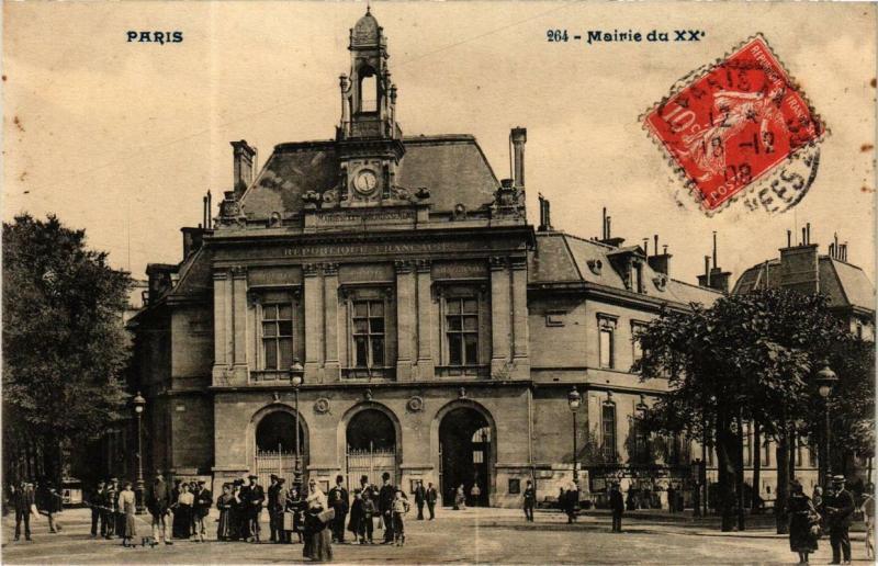 Carte postale ancienne Mairie du XXe à Paris 20e