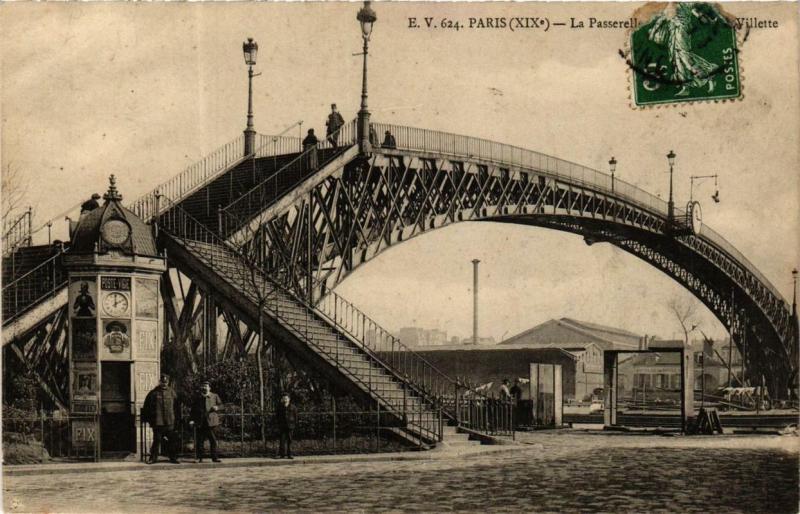 Carte postale ancienne La Passerelle du Bassin de la Villette à Paris 19e