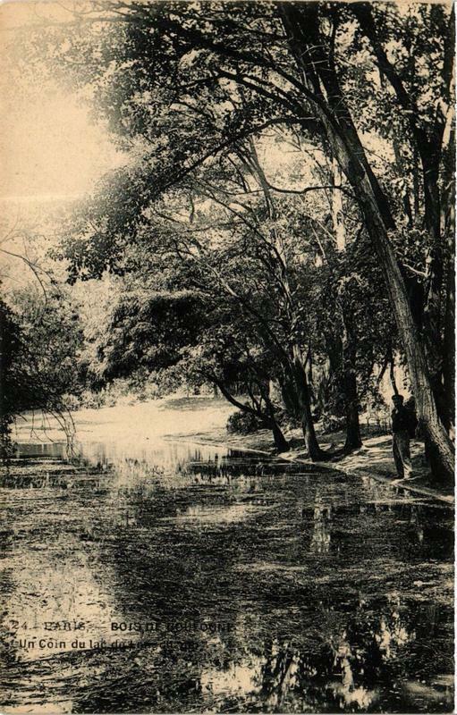 Carte postale ancienne Bois de Boulogne - Un coin du lac de Longchamp à Paris 16e