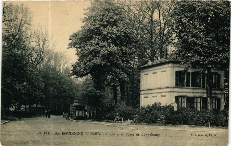 Carte postale ancienne Bois de Boulogne - Entrée du Bois à la Porte de Longchamp à Paris 16e