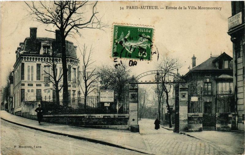 Carte postale ancienne Auteuil - Entrée de la Villa Montmorency à Paris 16e