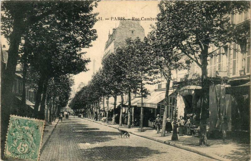 Carte postale ancienne Rue Cambronne à Paris 15e