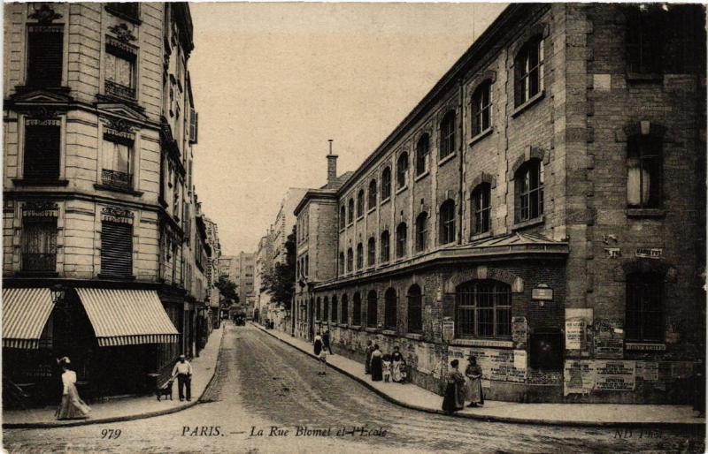 Carte postale ancienne La Rue Blomet et l'Ecole à Paris 15e