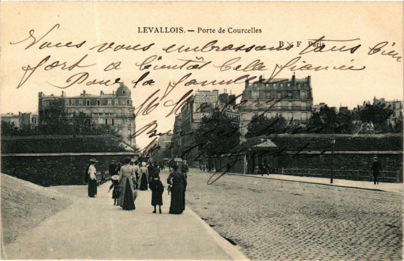 Carte postale ancienne Paris 17e Porte de Courcelles. à Levallois-Perret