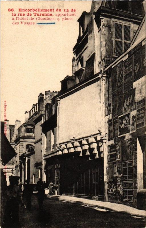 Carte postale ancienne Paris (4e) Encorbellement du 12 de la Rue de Turenne. à Paris 4e