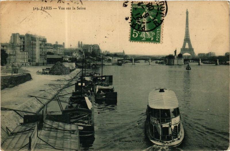Carte postale ancienne Vue sur la Seine à Paris 16e