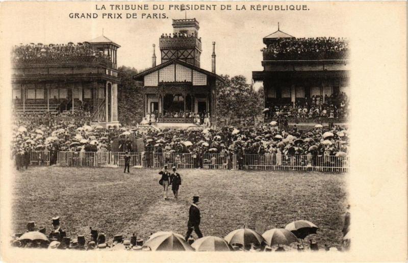 Carte postale ancienne La Tribune du Président de la République - Grand Prix de Paris à Paris 16e