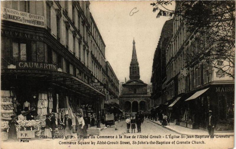 Carte postale ancienne Place du Commerce à la Rue de l'Abbé Groult - L'Eglise Saint-Jean Baptiste de Grenelle à Paris 15e