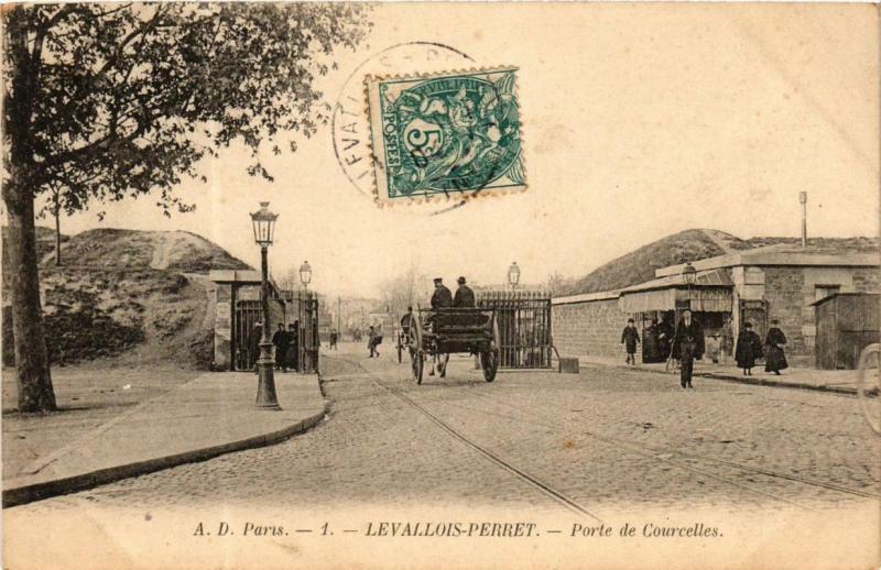 Carte postale ancienne Paris 17e Porte de Courcelles. à Levallois-Perret