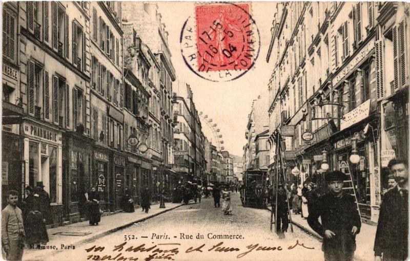 Carte postale ancienne Rue du Commerce à Paris 15e