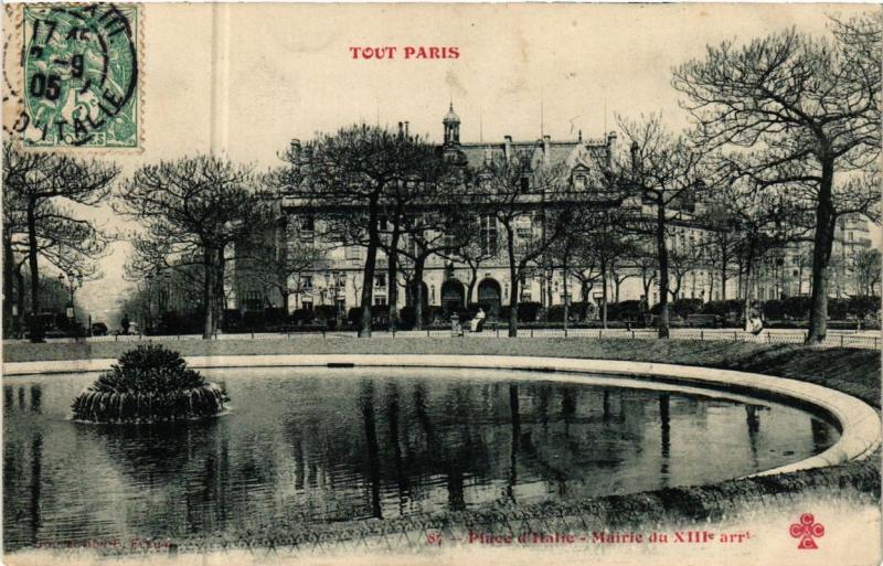 Carte postale ancienne Place d'Italie - Mairie du XIIIe arrondissement à Paris 13e