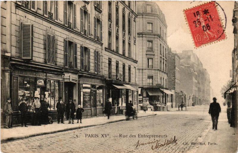 Carte postale ancienne Rue des Entrepreneurs à Paris 15e