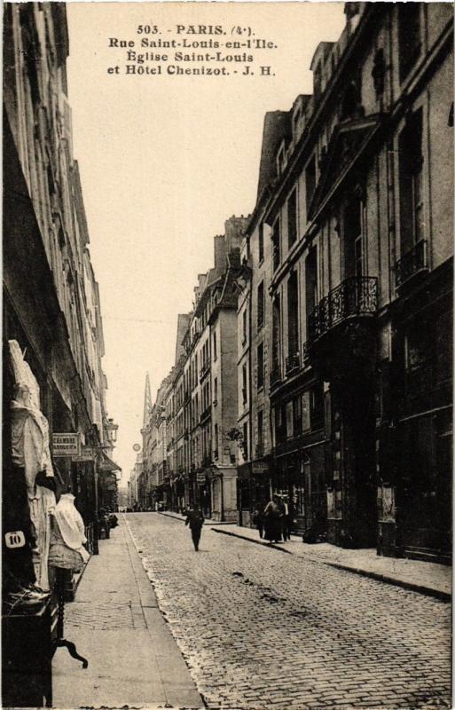 Carte postale ancienne Paris (4e) Rue Saint-Louis-en-l'Ile. Eglise Saint-Louis à Paris 4e