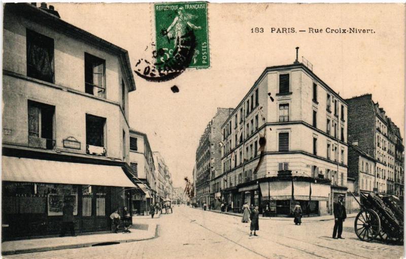 Carte postale ancienne Rue Croix-Nivert à Paris 15e