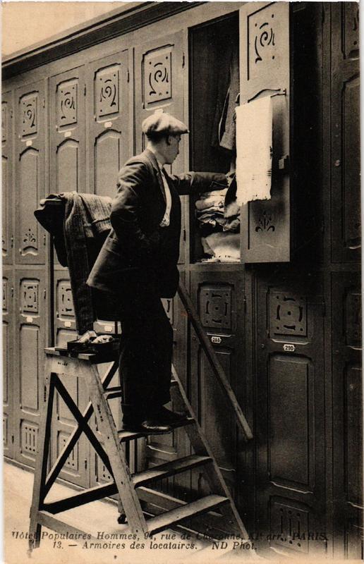 Carte postale ancienne Paris (11e) Hotel Populaires Hommes. 94, rue de Charonne. Armoires à Paris 11e
