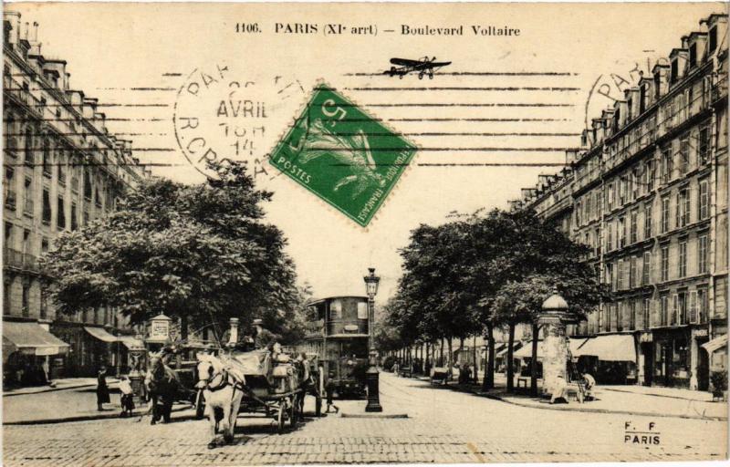 Carte postale ancienne Paris (11e) Boulevard Voltaire. à Paris 11e