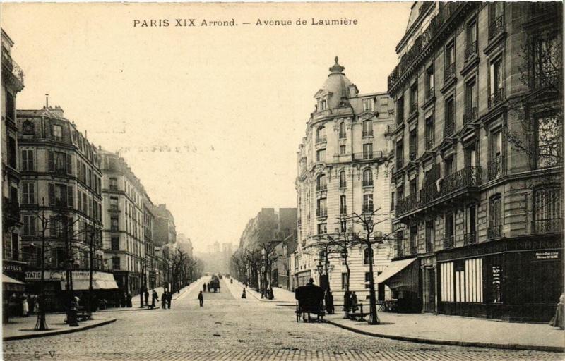 Carte postale ancienne Avenue de Laumière à Paris 19e