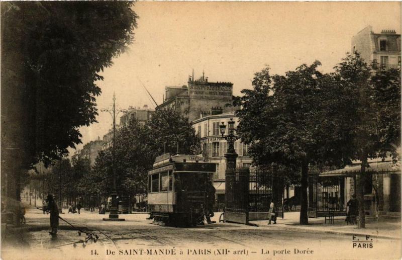 Carte postale ancienne Paris 12e La Porte Dorée. F. Fleury à Paris 12e