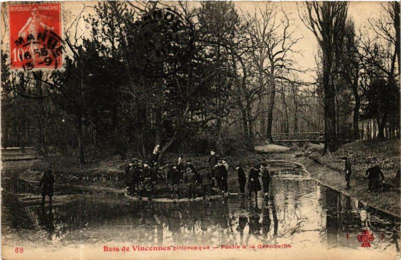 Carte postale ancienne Paris 12e Bois de Vincennes. Peche a la Grenouille F. Fleury à Paris 12e