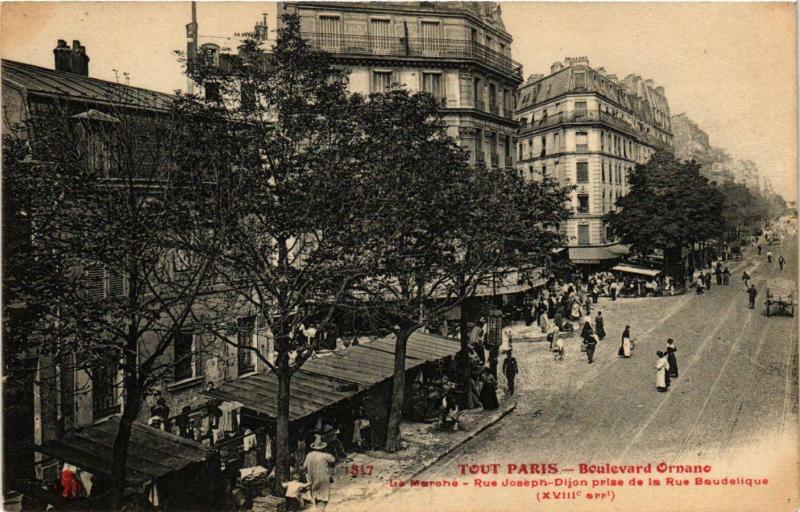 Carte postale ancienne Boulevard Ornano - Le Marché - Rue Joseph-Dijon prise de la Rue Bandelique à Paris 18e