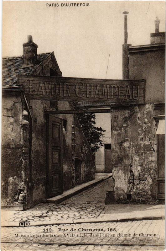 Carte postale ancienne Paris (13e) 165, Rue de Charonne. Maison de Jardiniers à Paris 13e