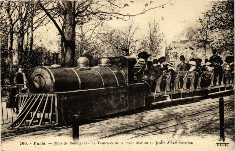 Carte postale ancienne Bois de Boulogne - Le Tramway de la Porte Maillot au Jardin d'Acclimatation à Neuilly-sur-Seine