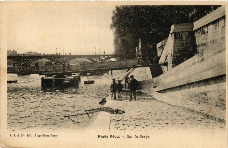 Carte postale ancienne Paris Vecu. Sur la berge.