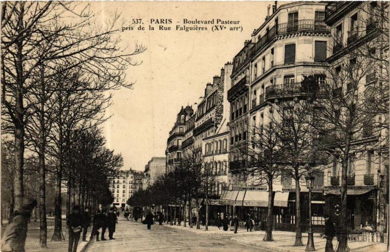 Carte postale ancienne Boulevard Pasteur pris de la Rue Falguières à Paris 15e