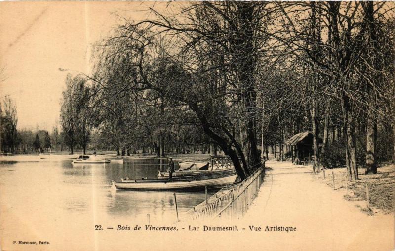 Carte postale ancienne Paris 12e Bois de Vincennes. Lac Daumesnil. Vue artistique à Paris 12e