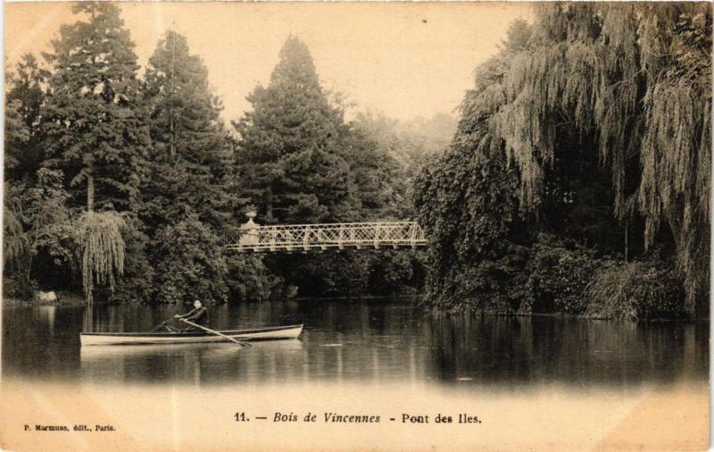 Carte postale ancienne Paris 12e Bois de Vincennes. Pont des Iles. P. Marmuse à Paris 12e