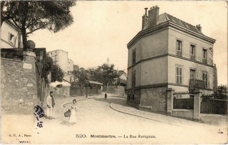 Carte postale ancienne Montmartre - La Rue Ravignan à Paris 18e
