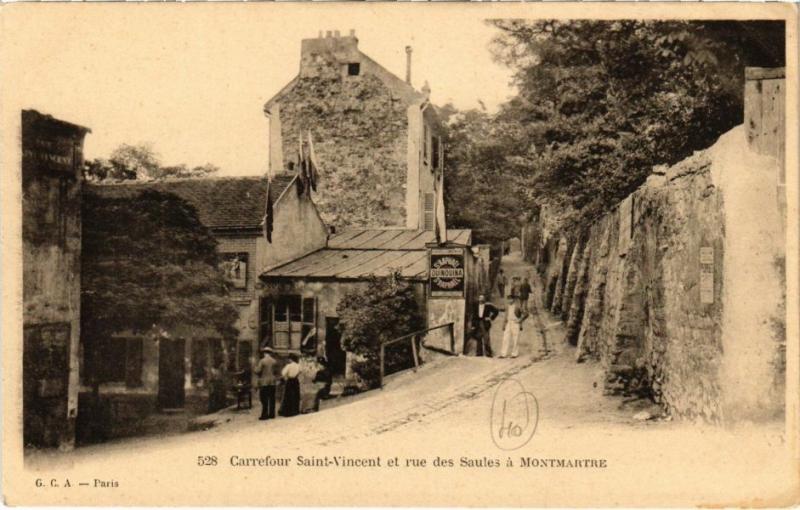 Carte postale ancienne Montmartre - Carrefour Saint-Vincent et rue des Saules à Paris 18e