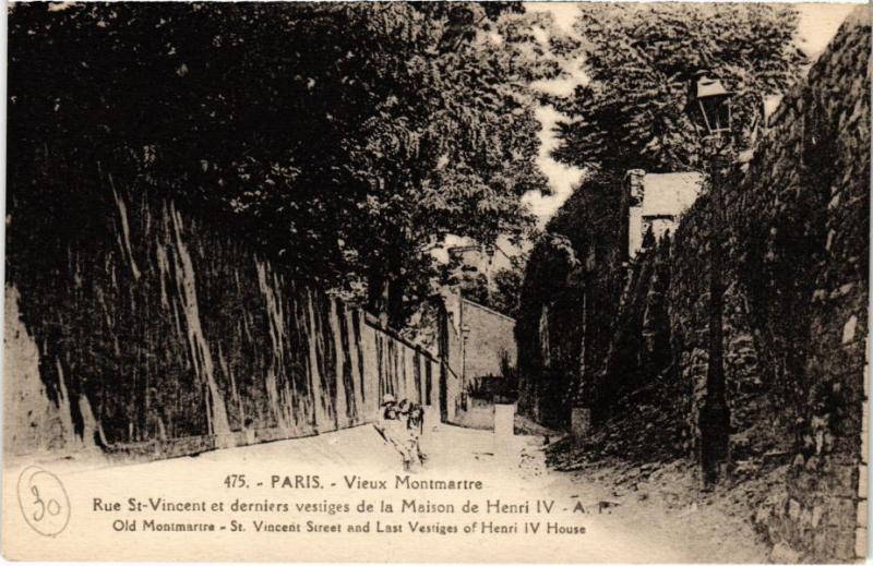 Carte postale ancienne Vieux Montmartre - Rue Saint-Vincent et derniers vestiges de la Maison de Henri IV à Paris 18e