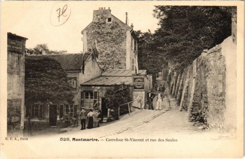 Carte postale ancienne Montmartre - Carrefour Saint-Vincent et rue des Saules à Paris 18e
