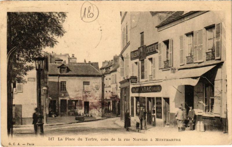 Carte postale ancienne La place du Tertre, coin de la rue Norvins à Montmartre à Paris 18e