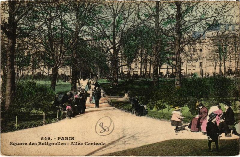 Carte postale ancienne Square des Batignolles - Allée Centrale à Paris 17e