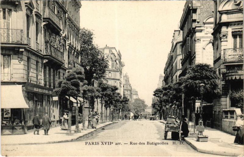 Carte postale ancienne Rue des Batignolles à Paris 17e