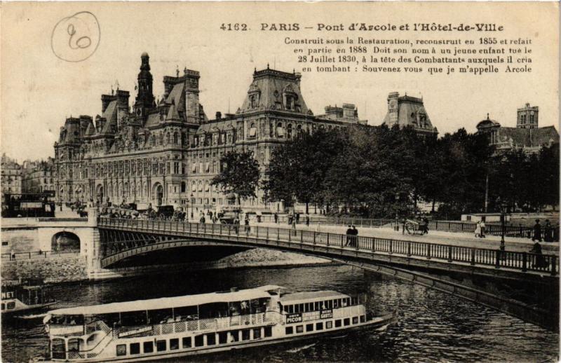 Carte postale ancienne Paris (4e) - Hotel de Ville et pont d'Arcole à Paris 4e