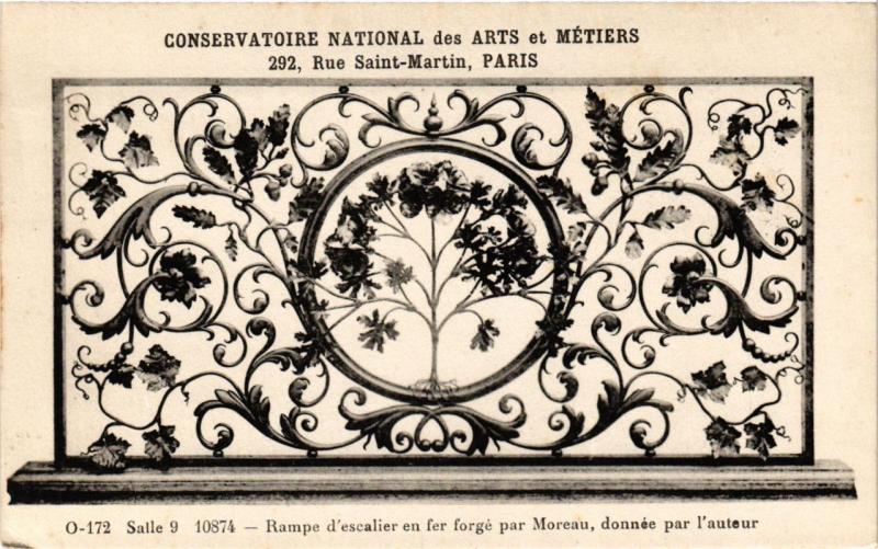 Carte postale ancienne Paris (3e) Cnam - Rampe d'escalier en fer forgé à Paris 3e