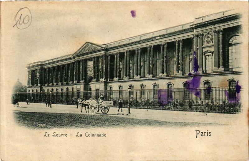 Carte postale ancienne Paris (1e) - Colonnade du Louvre à Paris 1er