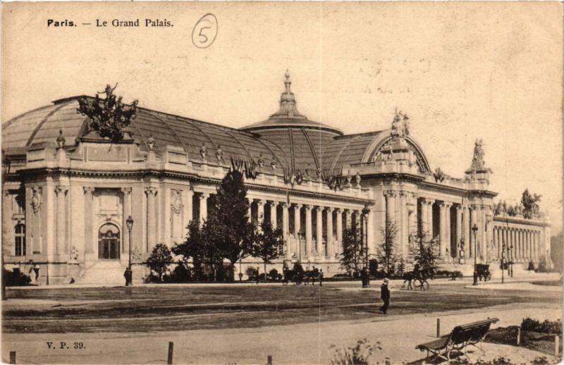 Carte postale ancienne Paris (8e) - Le Grand Palais à Paris 8e