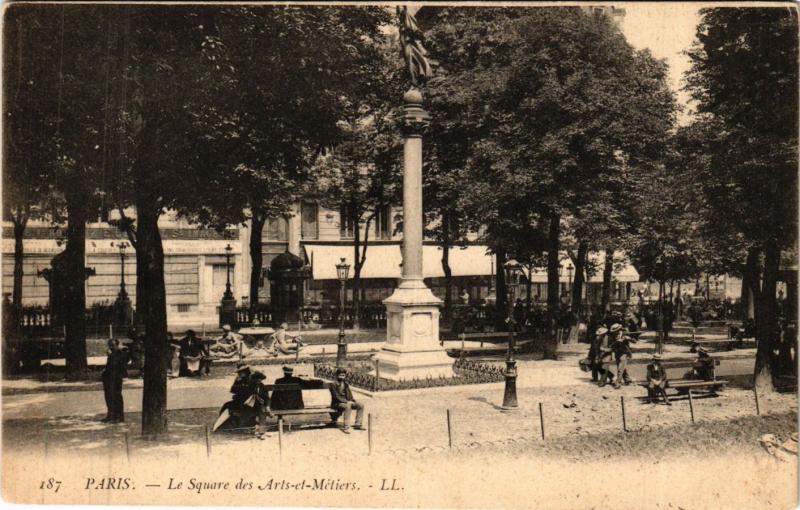 Carte postale ancienne Paris 3e Paris-Le Square des Arts-et-Métiers à Paris 3e