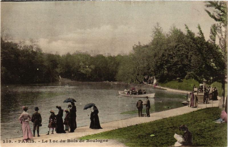 Carte postale ancienne Le Lac du Bois de Boulogne à Paris