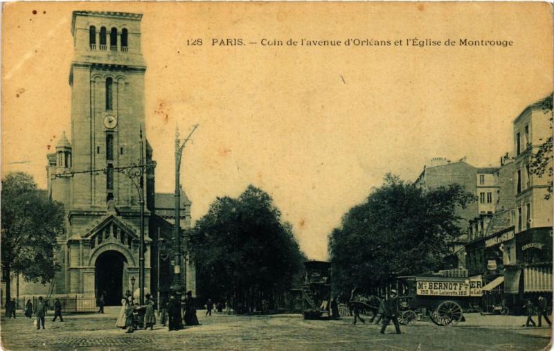 Carte postale ancienne Coin de l'avenue d'Orléans et l'Eglise de Montrouge à Paris 14e